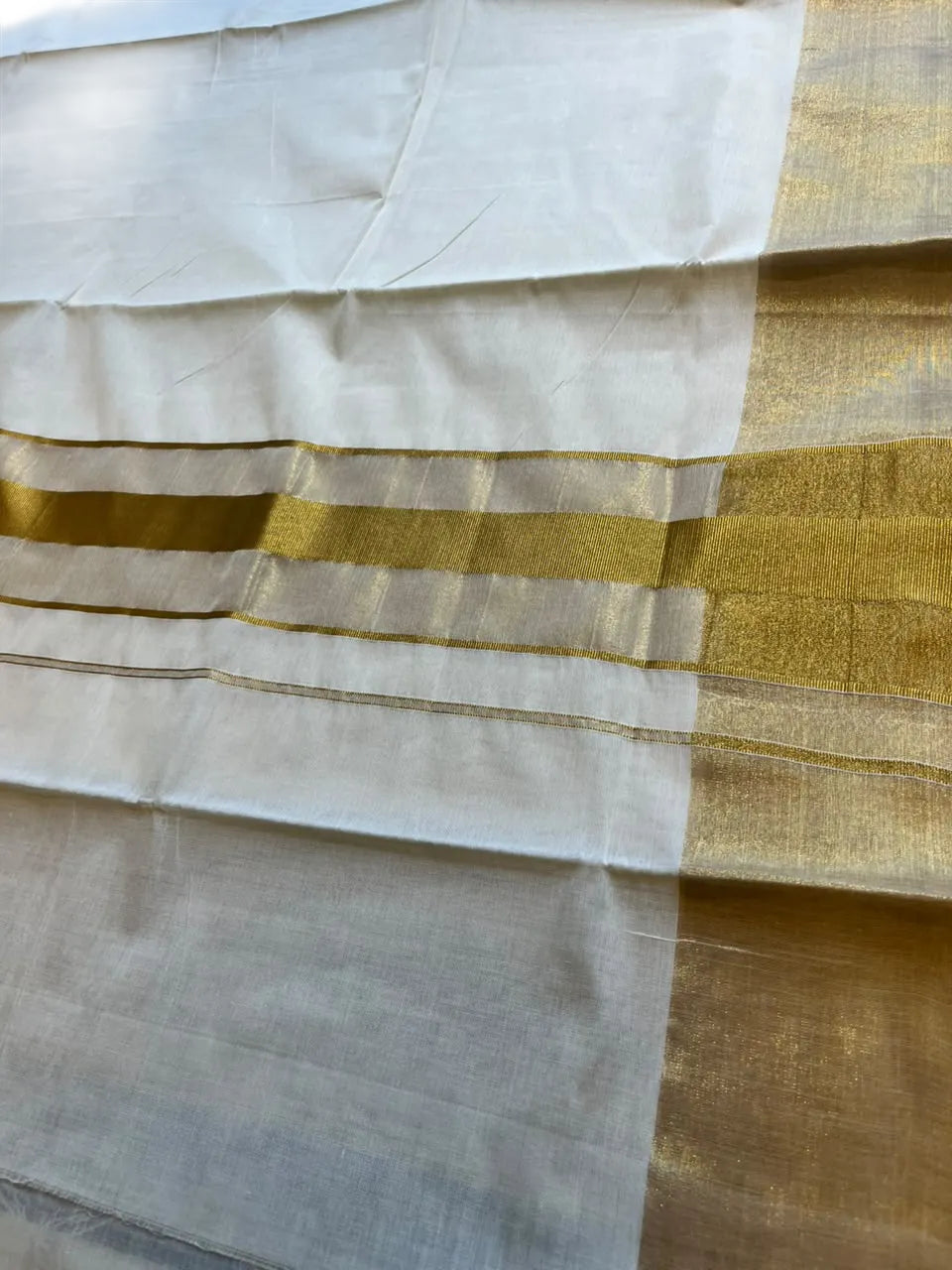 Kerala Cotton Saree With Golden Kasavu