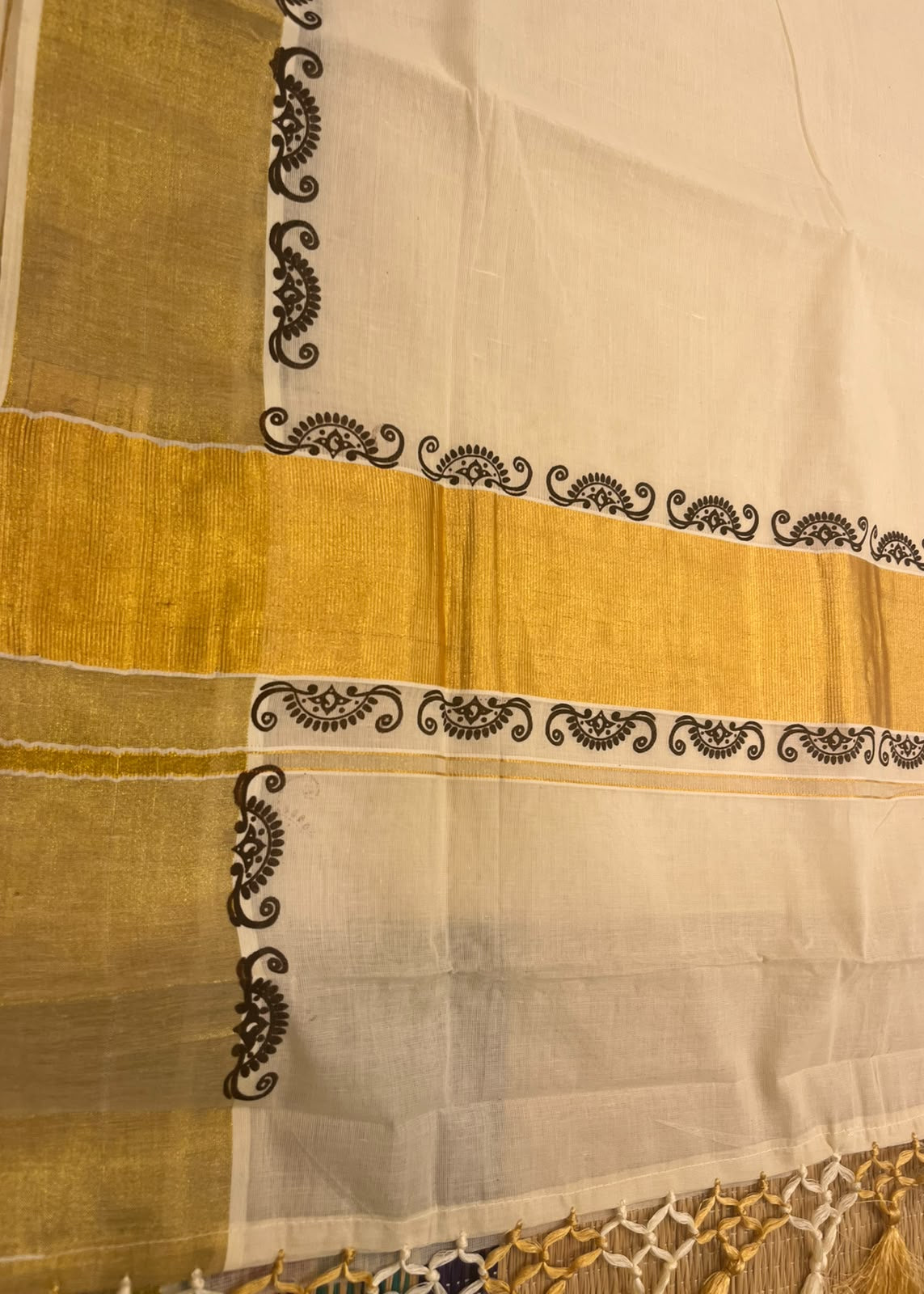 Southloom Kerala Kasavu Cotton Saree with Broad Golden Zari & Brown Print