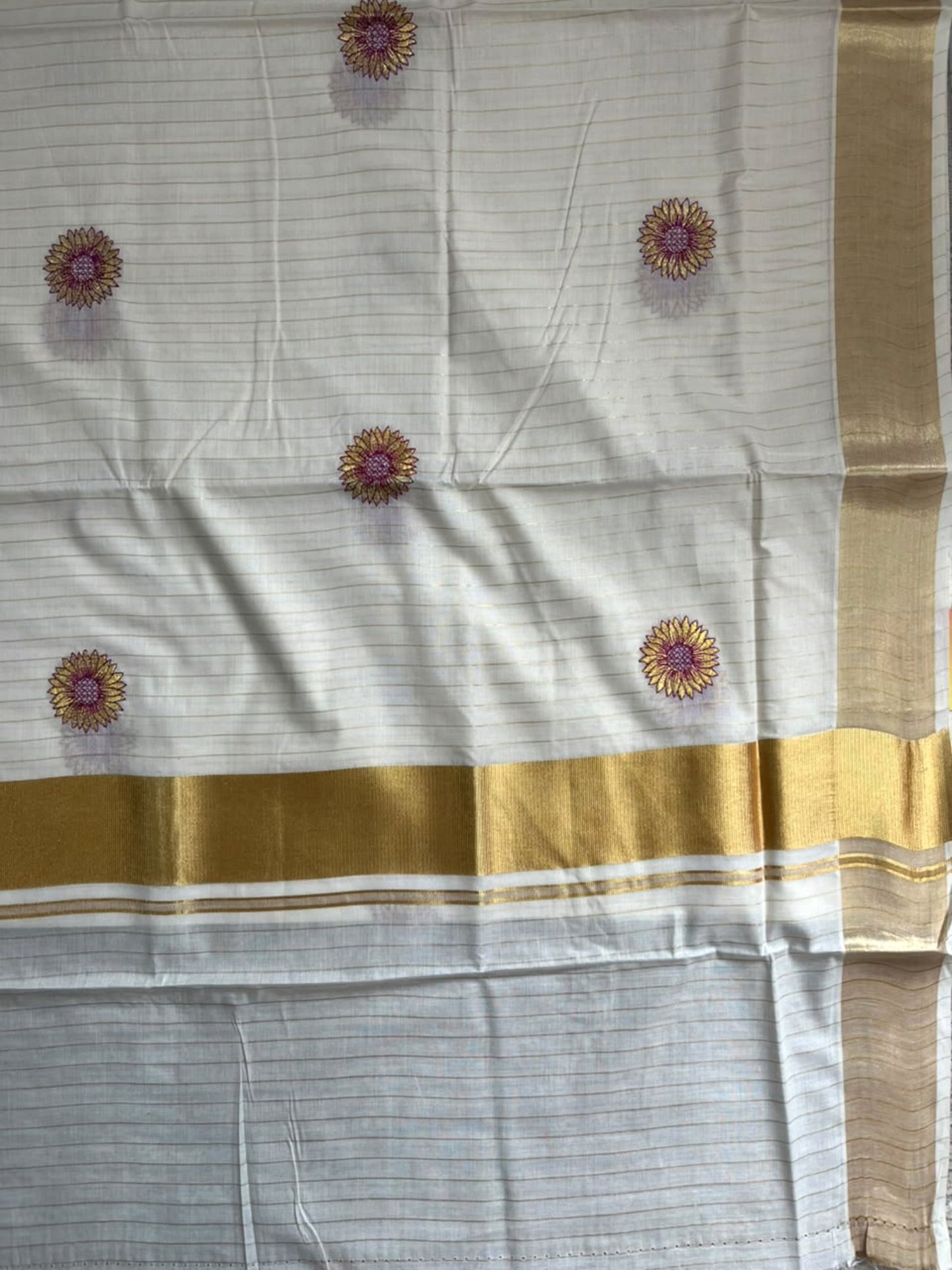 Kerala Cotton Lines saree with Pink Floral Embroidery SL314