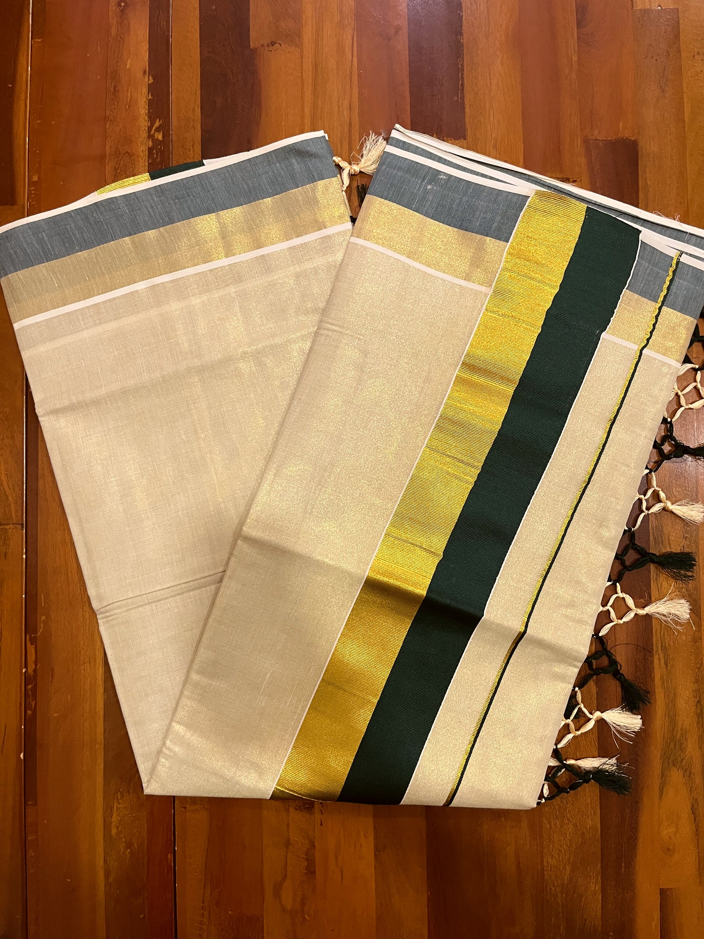 Kerala Tissue Kasavu Plain Saree with Kasavu and Green Border