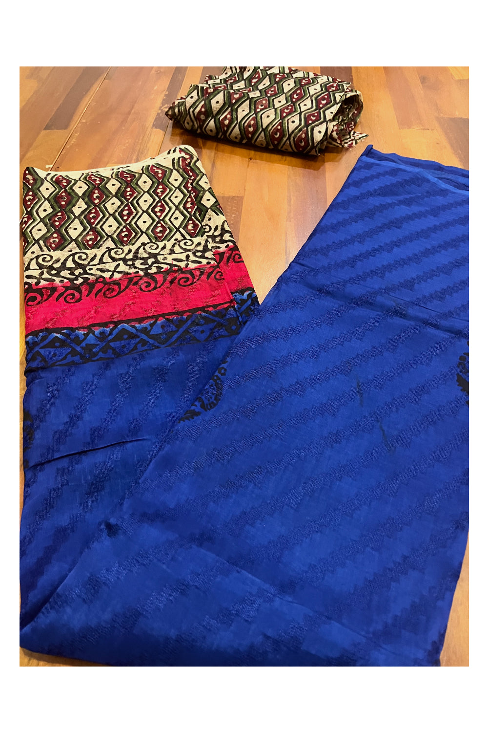 Southloom Blue Crepe Fabric Saree with Brown Printed Blouse Piece