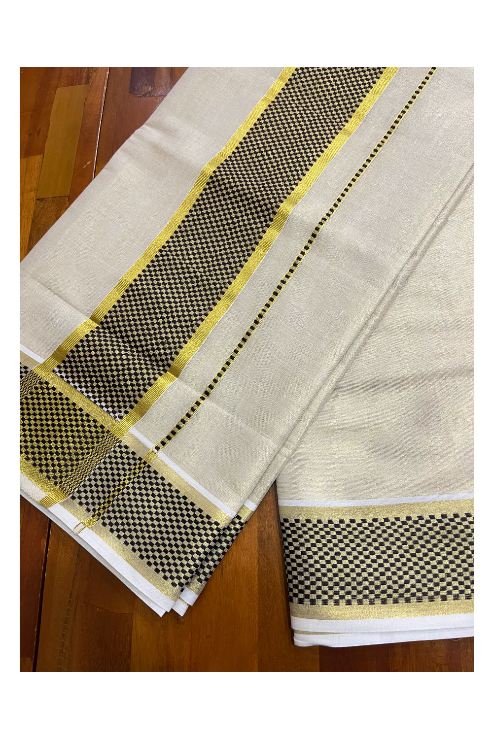 Kerala Kasavu Tissue Saree with Dark Brown Paa Neythu Border