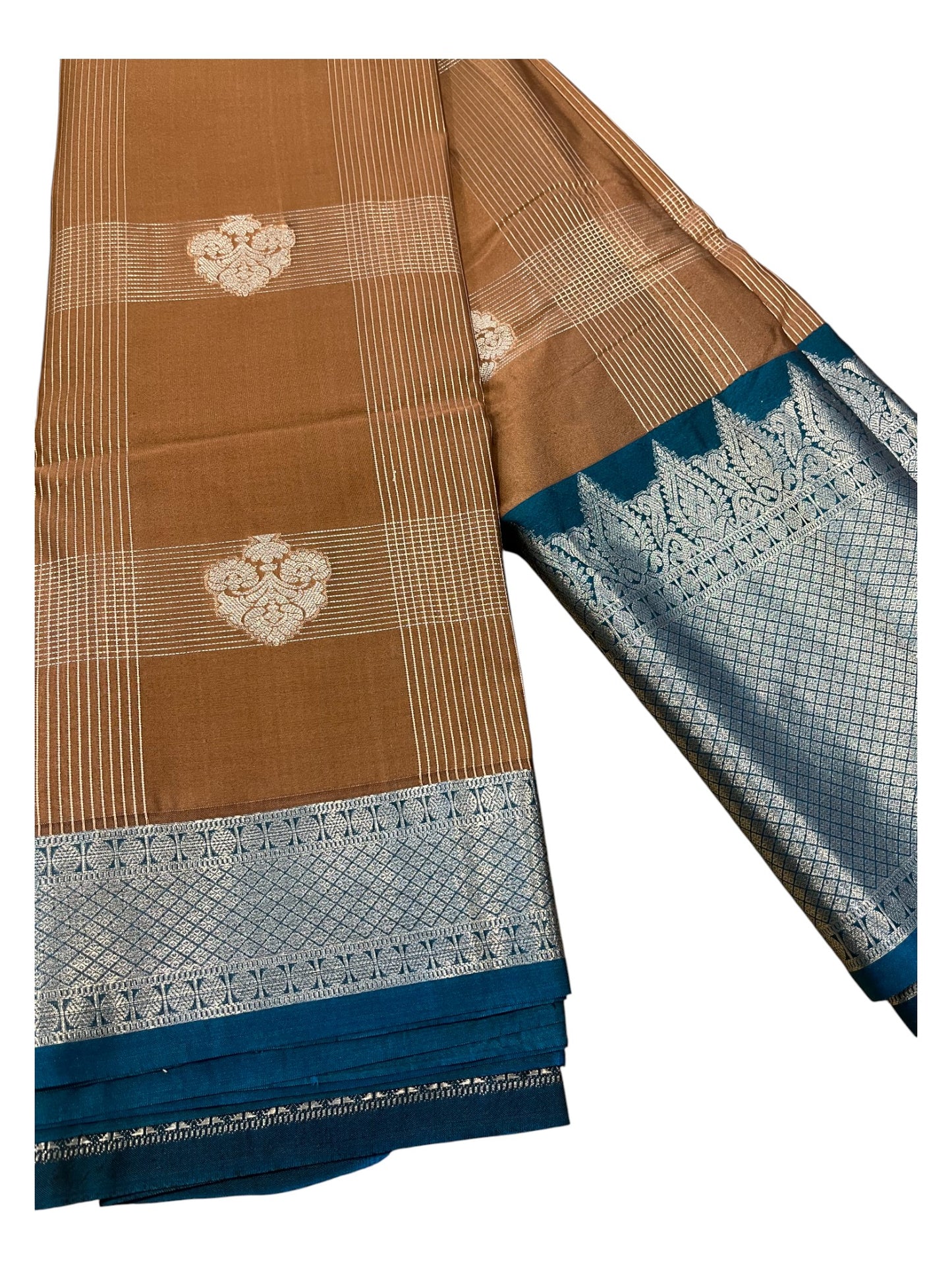 Southloom Banarasi Semi Silk Saree with Woven Work on Body