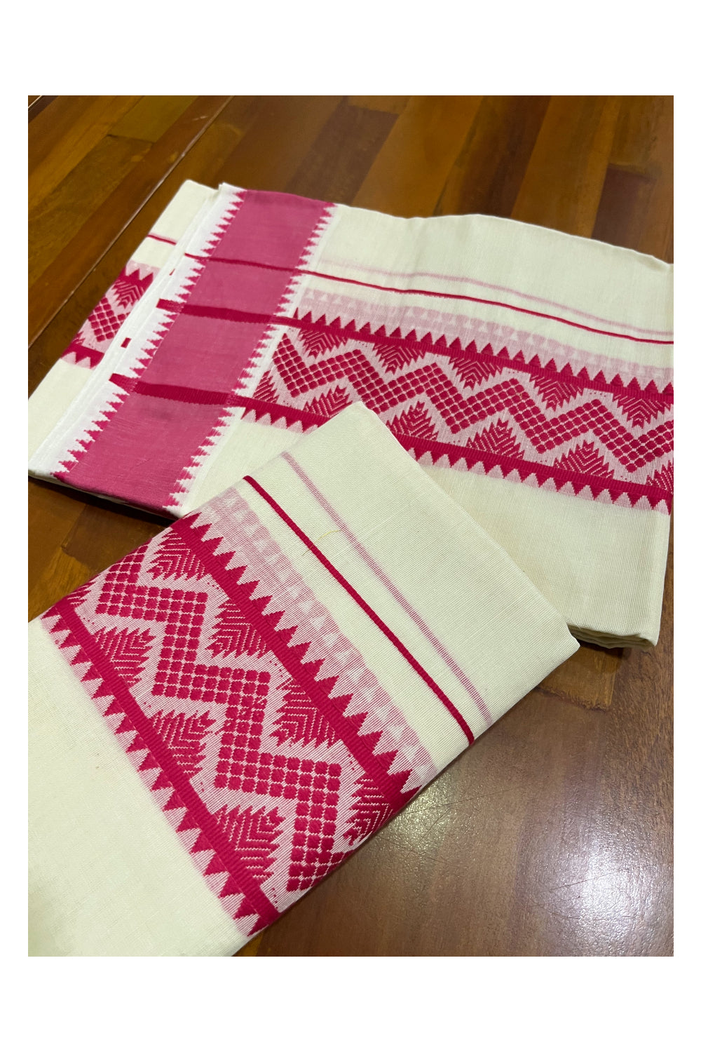 Kerala Cotton Single Set Mundu (Mundum Neriyathum) with Pink Woven Designs on Border - 2.80Mtrs