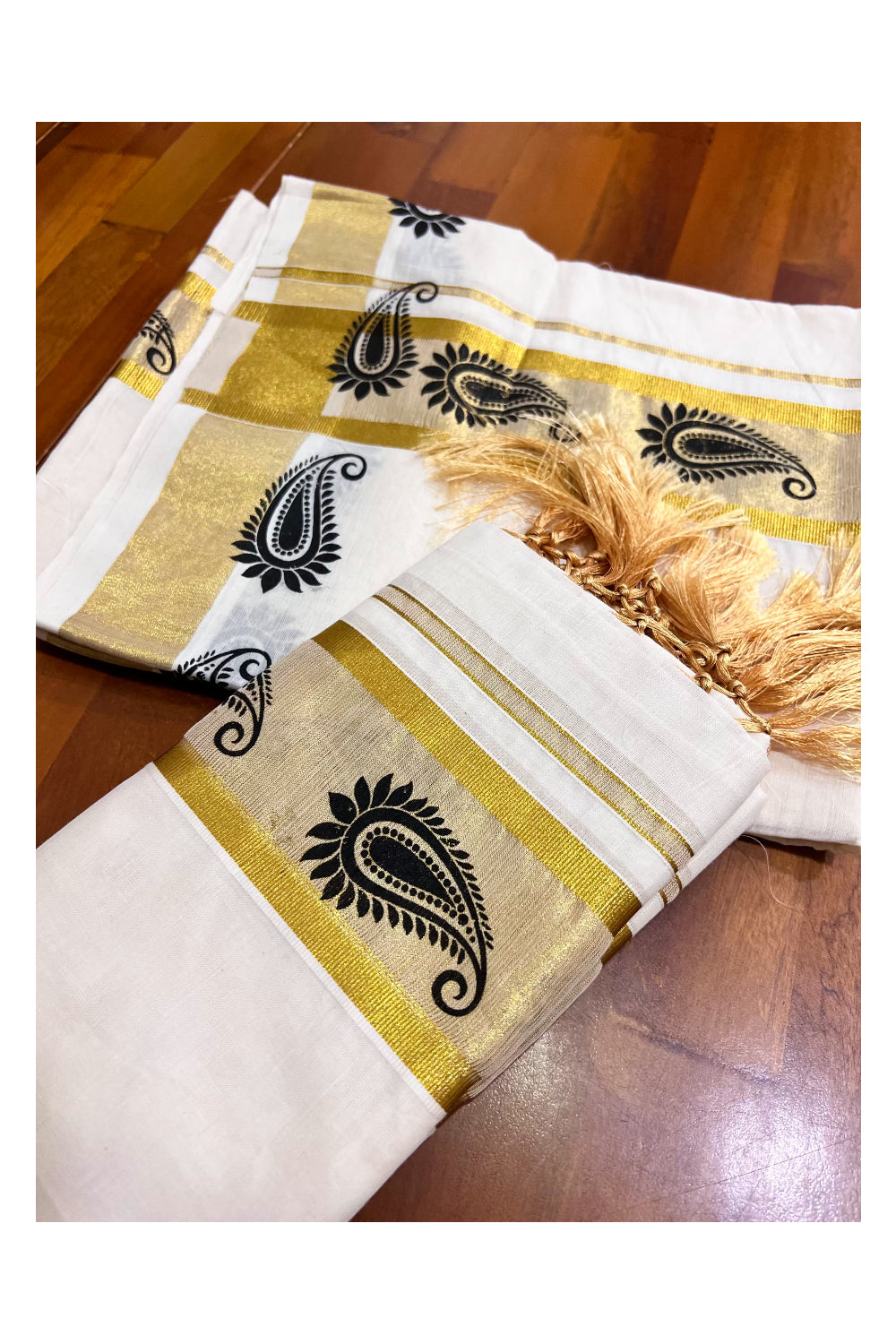 Kerala Cotton Single Set Mundu (Mundum Neriyathum) with Paisley Block Prints on Kasavu Border 2.80 Mtrs