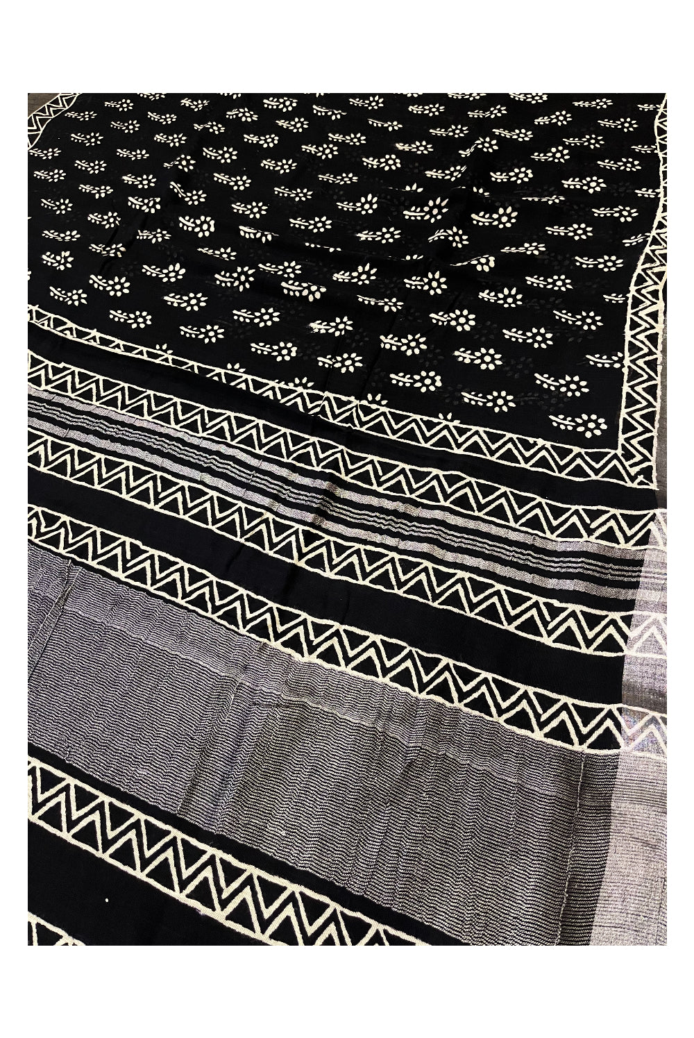 Southloom Designer Printed Black Linen Saree