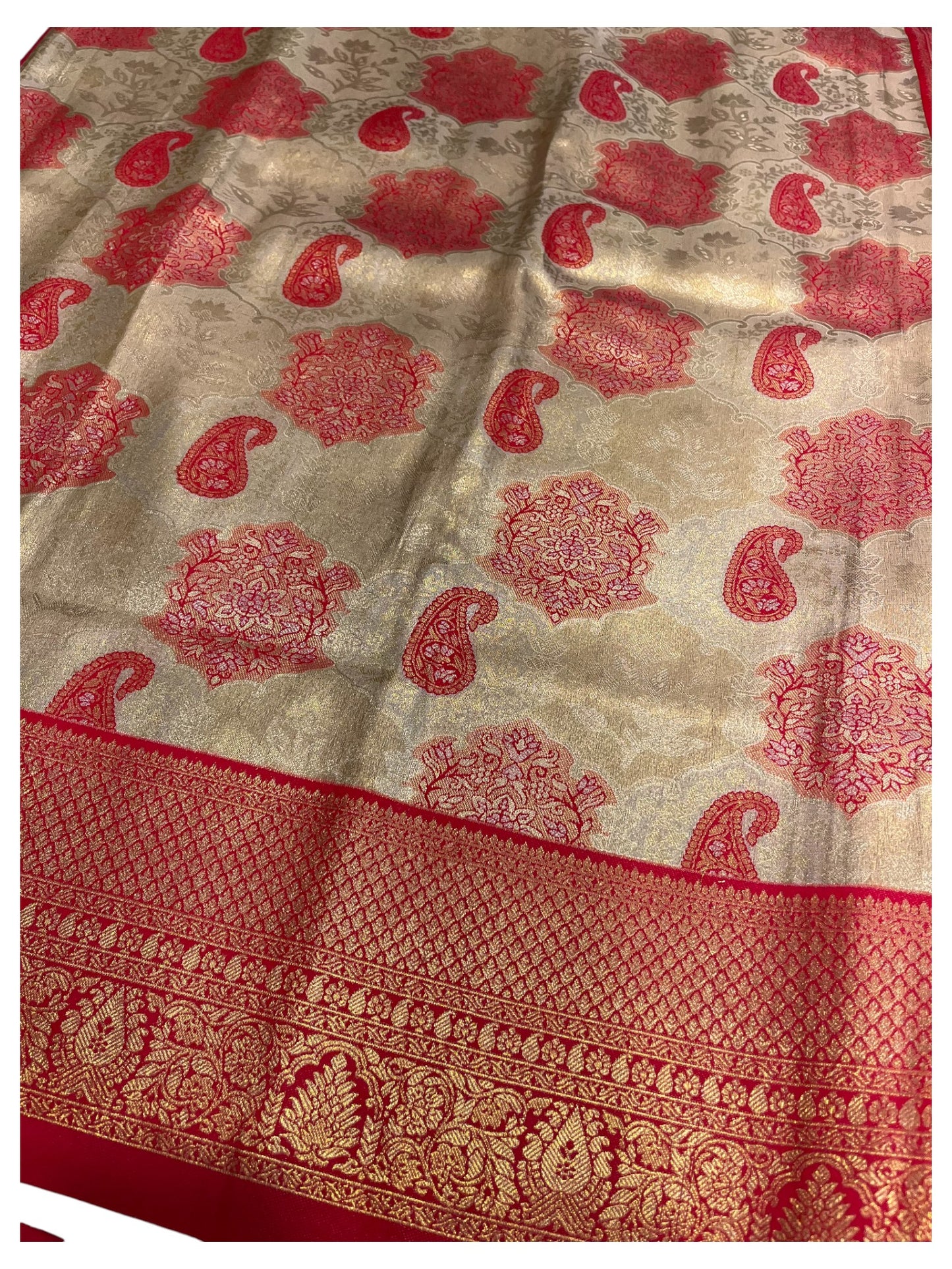 Southloom Semi Silk Saree with Woven Work on Body and Borders