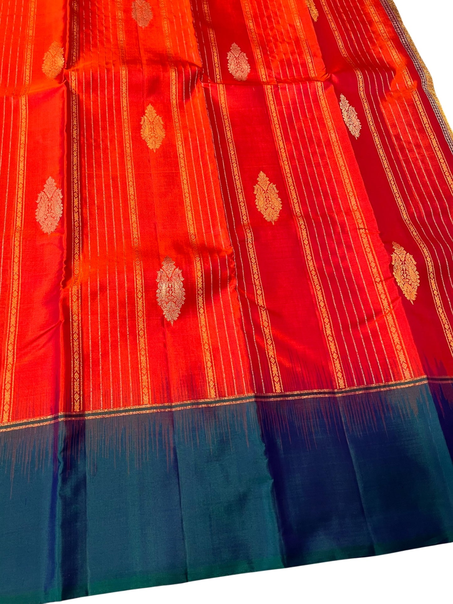 Southloom Pure Handloom Bridal Kanchipuram Silk Saree with Korvai Work (Orange & Blue)