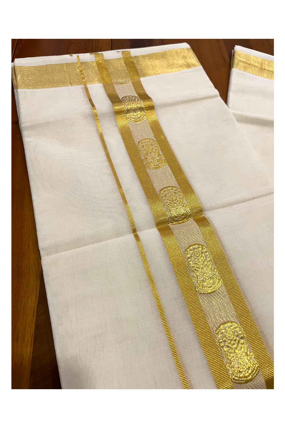 Southloom Premium Handloom Cotton Mundu with Kasavu Kathakali Woven Border