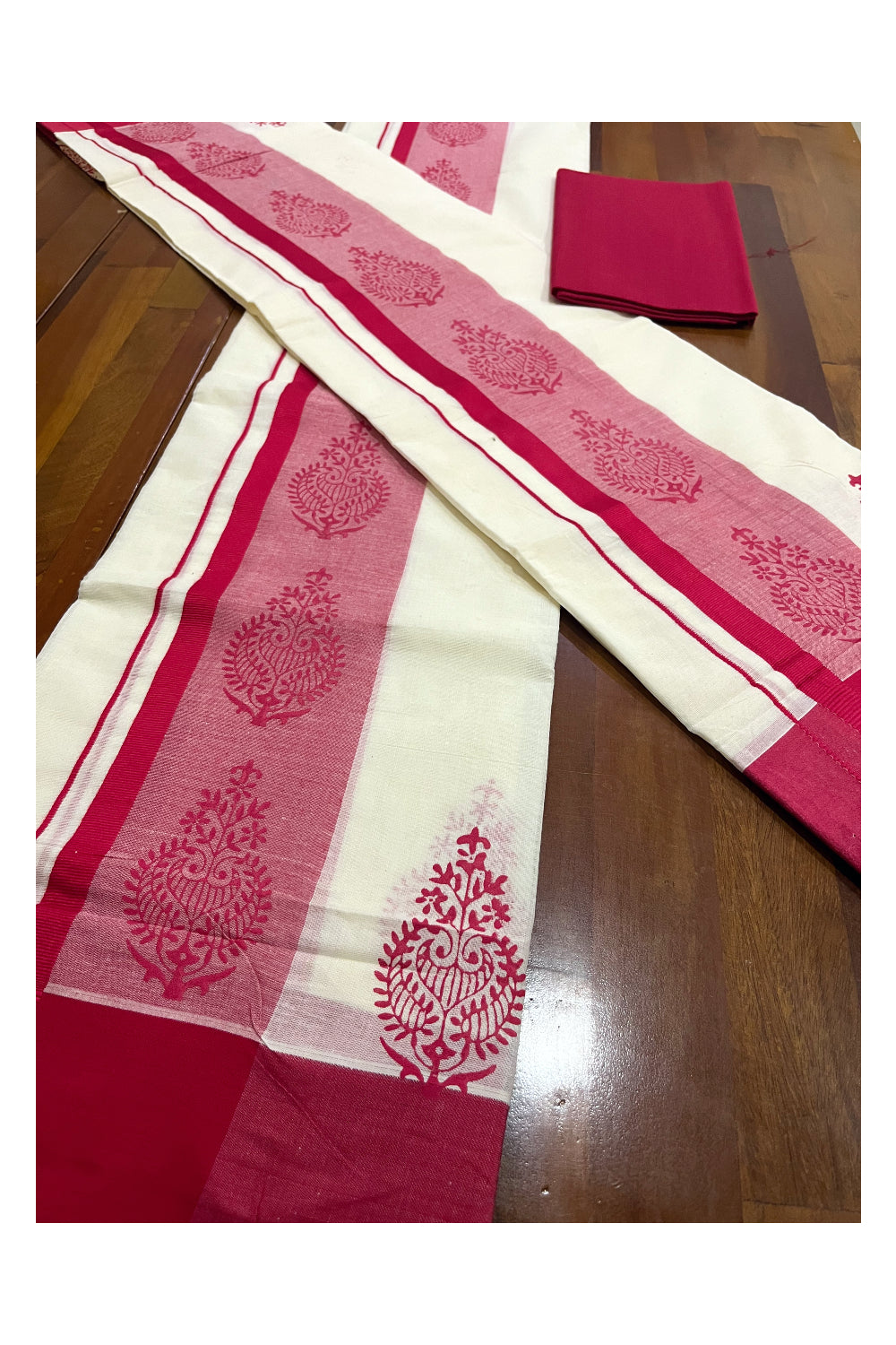 Pure Cotton Kerala Single Set Mundu (Mundum Neriyathum) with Block Printed Border and Red Blouse Piece