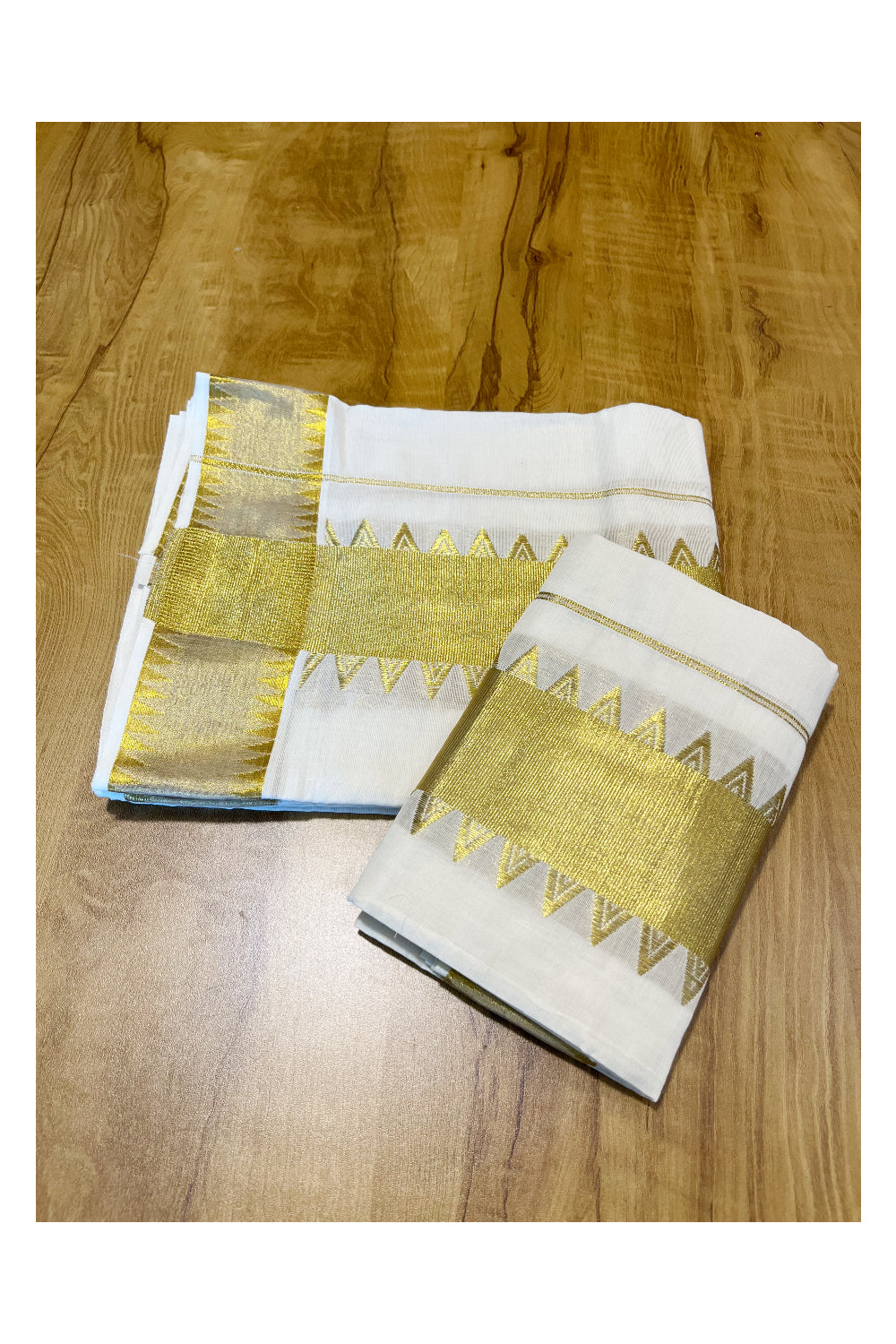 Kerala Cotton Single Set Mundu (Mundum Neriyathum) with Kasavu Temple Border 2.80 Mtrs