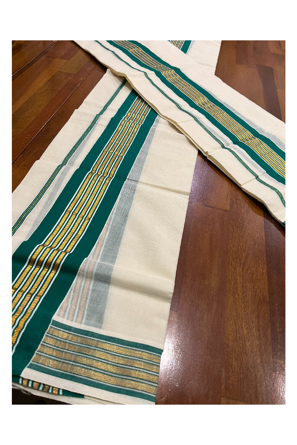 Pure Cotton Kerala Single Set Mundu (Mundum Neriyathum) with Green and Kasavu Border