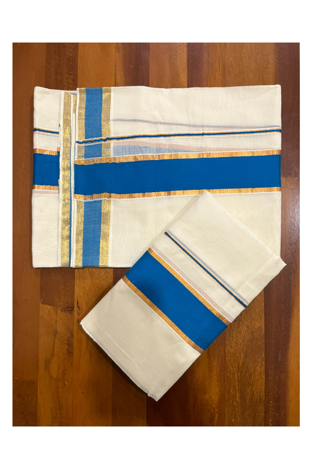 Pure Cotton Kerala Single Set Mundu (Mundum Neriyathum) with Blue and Kasavu Border