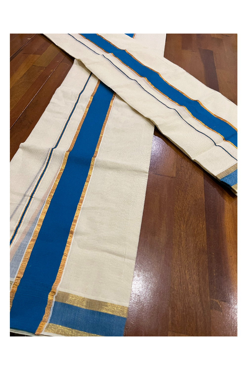 Pure Cotton Kerala Single Set Mundu (Mundum Neriyathum) with Blue and Kasavu Border