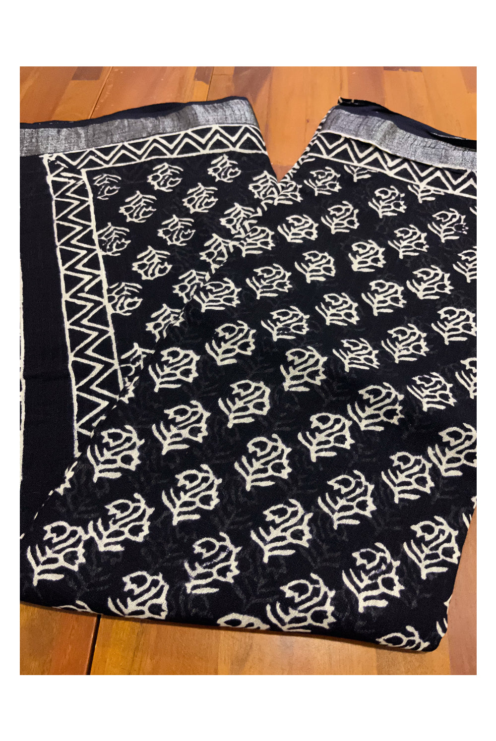 Southloom Designer Printed Black Linen Saree