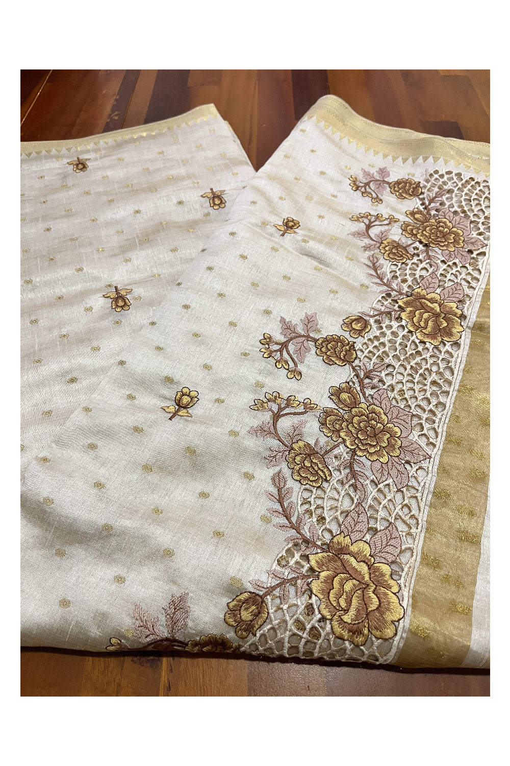 Southloom Off White Thread Work Cotton Saree with Hacoba Floral Designs on Munthani