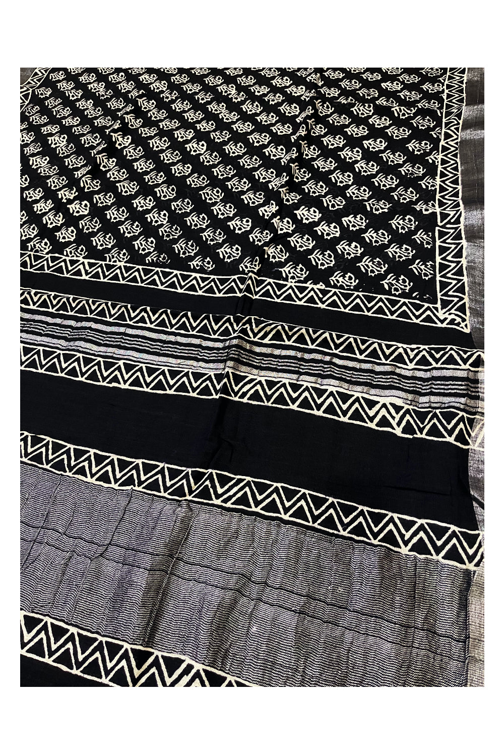 Southloom Designer Printed Black Linen Saree