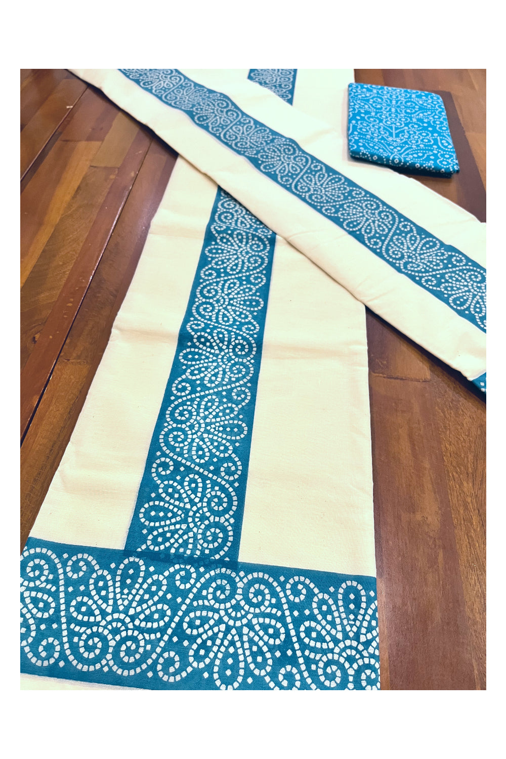 Kerala Cotton Set Mundu (Mundum Neriyathum) with Blue Block Prints and Seperate Blouse Piece 2.80 Mtrs