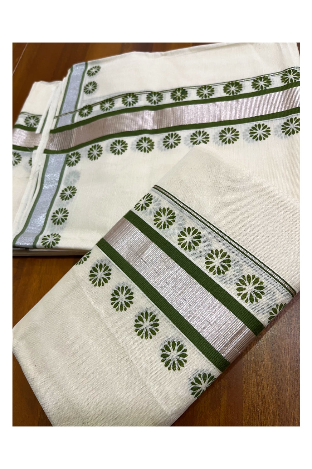 Mundum Neriyathum Single (Set Mundu) with Block Prints on Silver Kasavu and Green Border (Onam 2024 Collection)