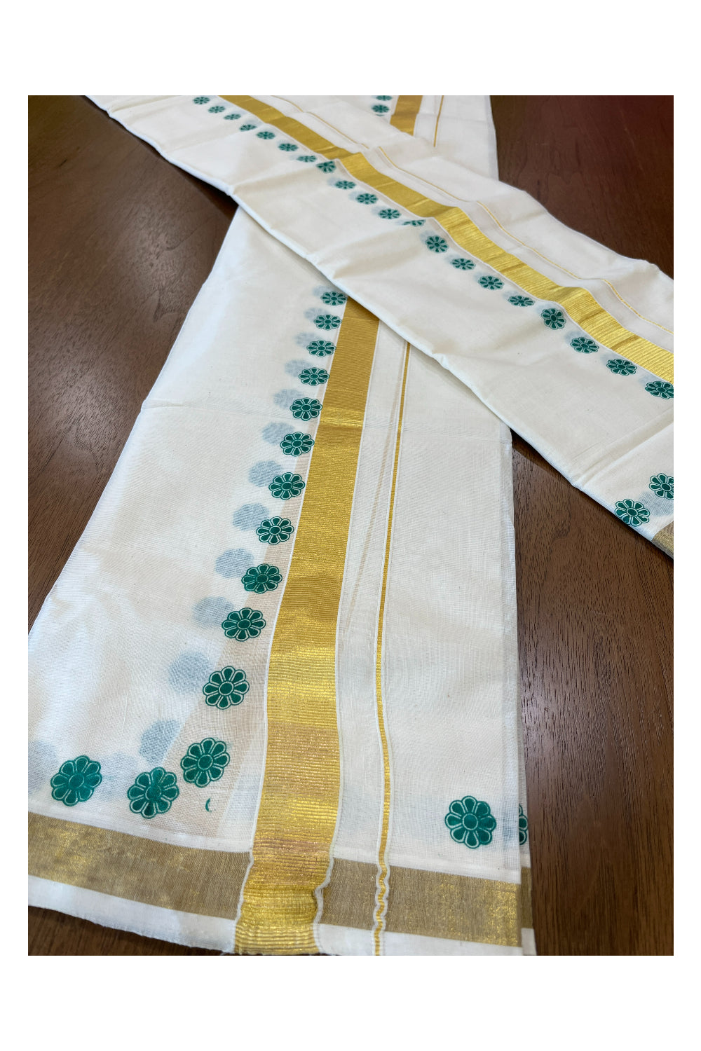 Kerala Cotton Kasavu Mundum Neriyathum Single (Set Mundu) with Green Block Printed Border 2.80 Mtrs