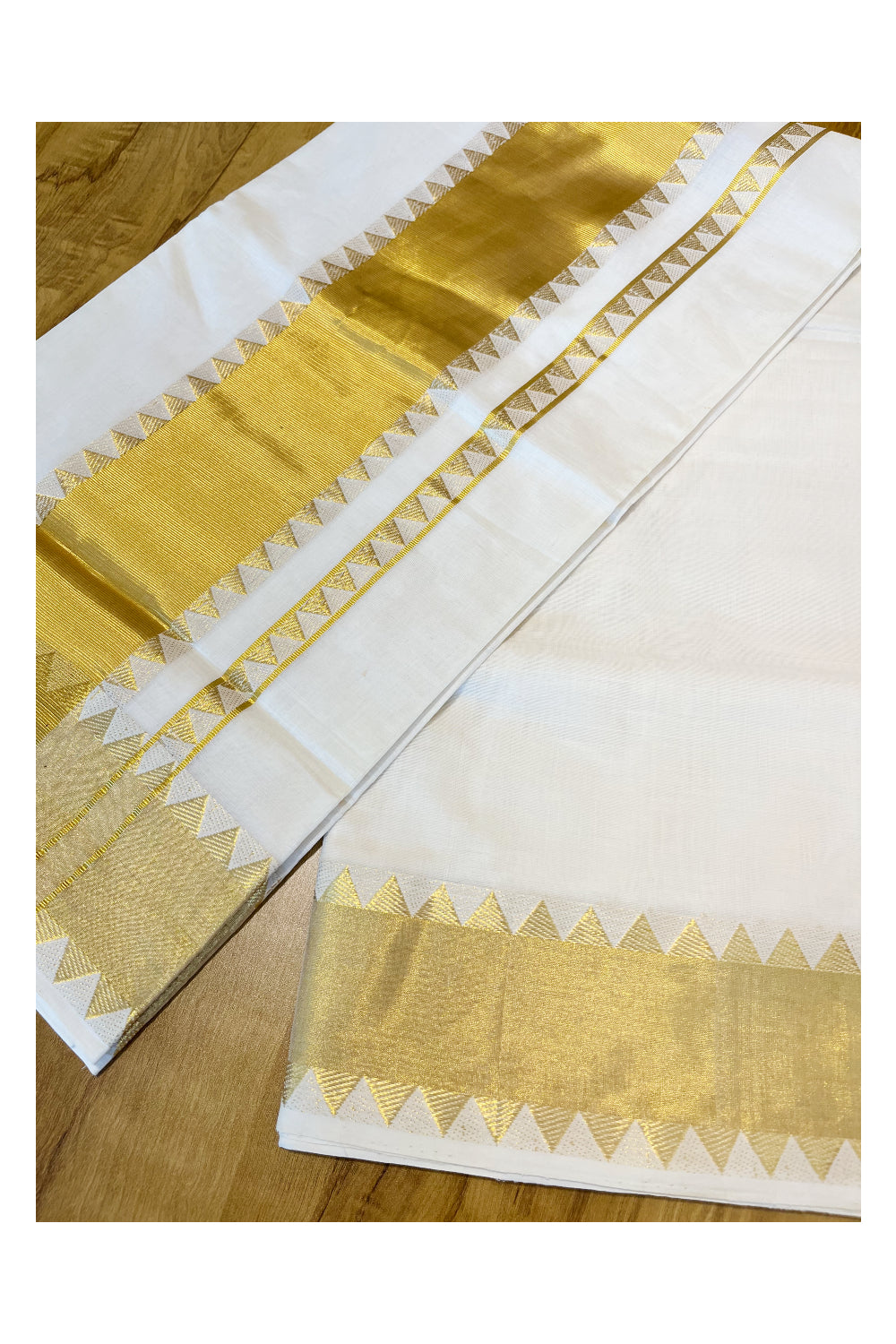 Southloom™ Premium Handloom Cotton Kasavu Saree with Handwoven Temple Work On Border