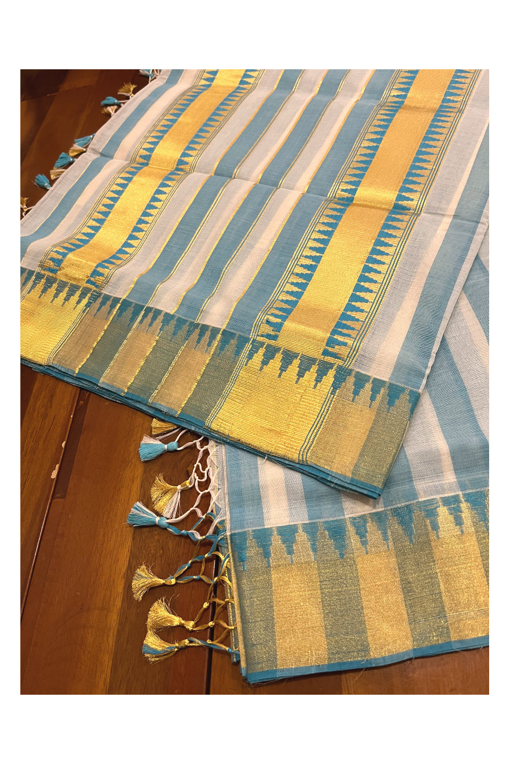 Southloom Super Premium Balaramapuram Unakkupaavu Handloom Saree with Blue Temple Border and Woven Lines Across Body