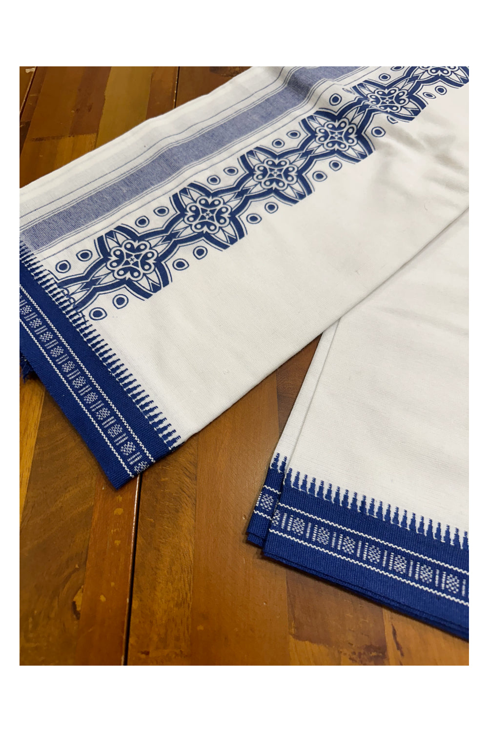 Southloom White And Blue Printed Single Mundu / Otta Mundu / Lungi (South Indian Kerala Dhoti)