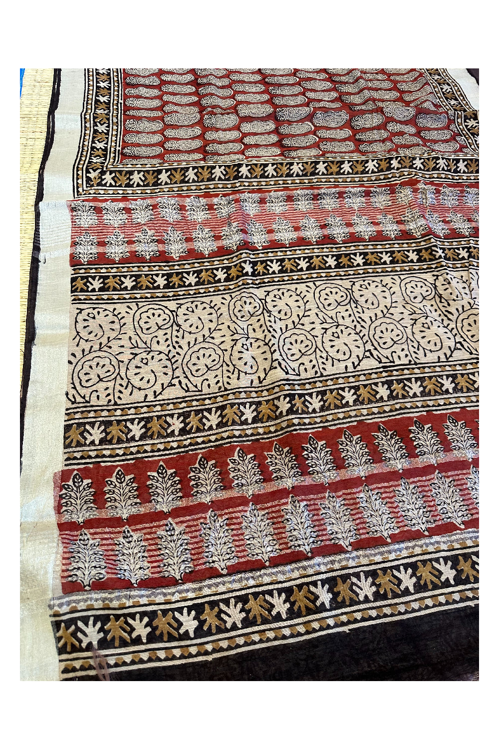Southloom Linen Saree with Jaipur Hand Block Prints Across Body (Printed Blouse)