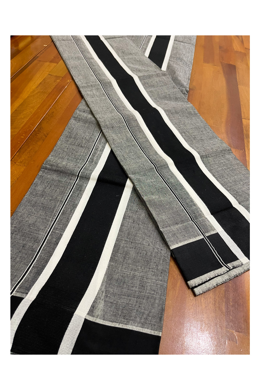 Kerala Pure Cotton Set Mundu (Mundum Neriyathum) Black with White Border