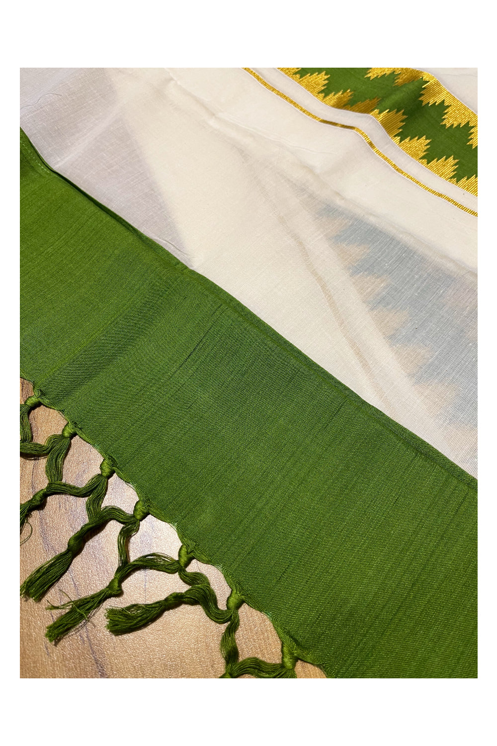 Kerala Cotton Single Set Mundu (Mundum Neriyathum) with Green Temple Applique Work Border 2.80Mtrs