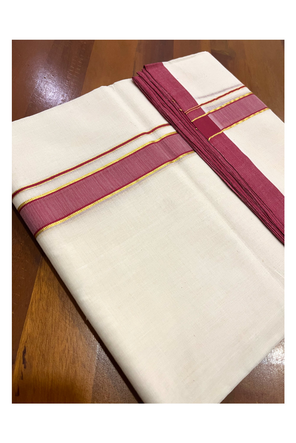 Premium Balaramapuram Unakkupaavu Handloom 10 Muzham Mundu with Kasavu and Red Border (South Indian Kerala Dhoti)