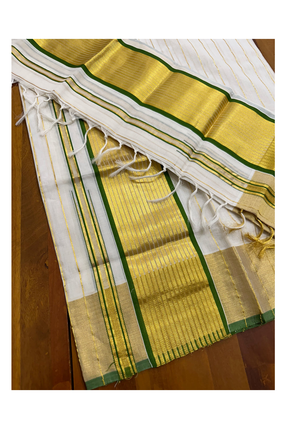 Southloom Premium Handloom Set Mundu with Green Border and Kasavu Lines Across Body 2.80 Mtrs