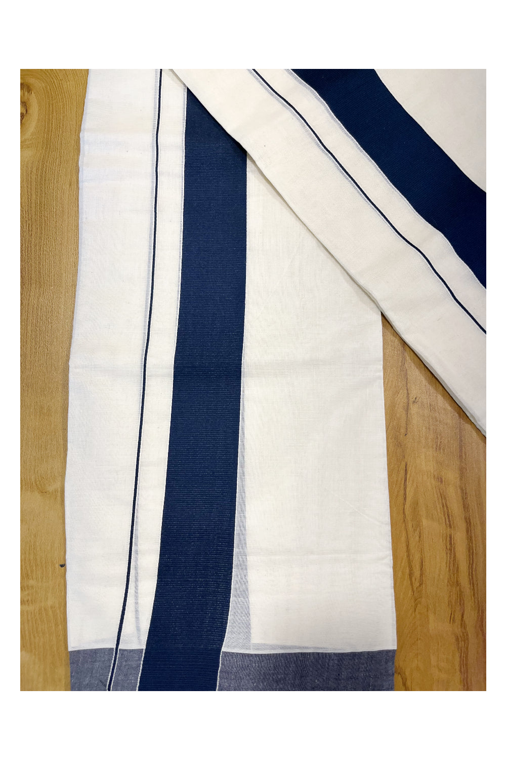 Kerala Cotton Mundum Neriyathum Single (Set Mundu) with Blue Border 2.80 Mtrs