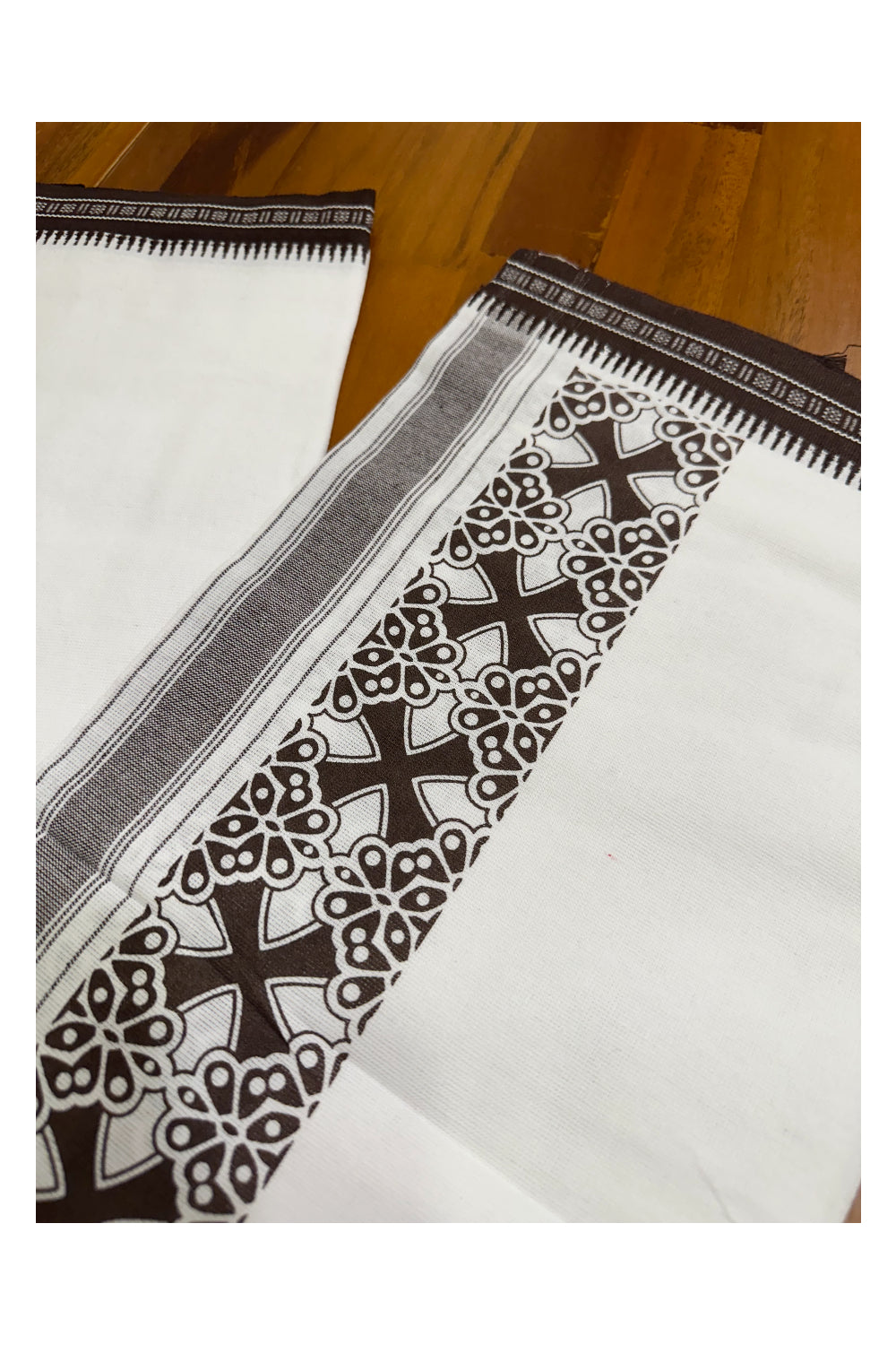 Southloom White And Brown Printed Single Mundu / Otta Mundu / Lungi (South Indian Kerala Dhoti)