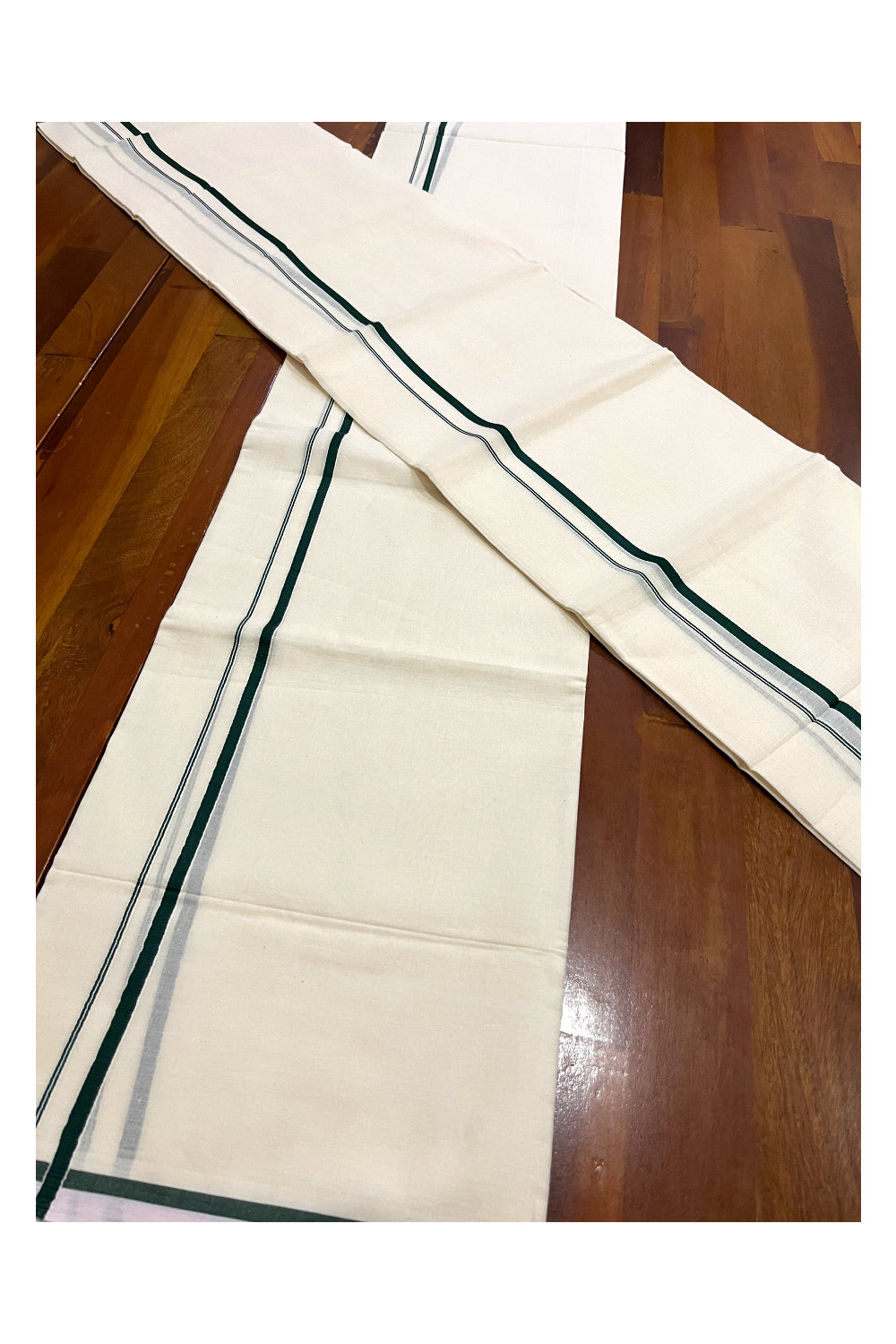 Kerala Cotton Set Mundu (Mundum Neriyathum) with Green Thin Border 2.75 Mtrs