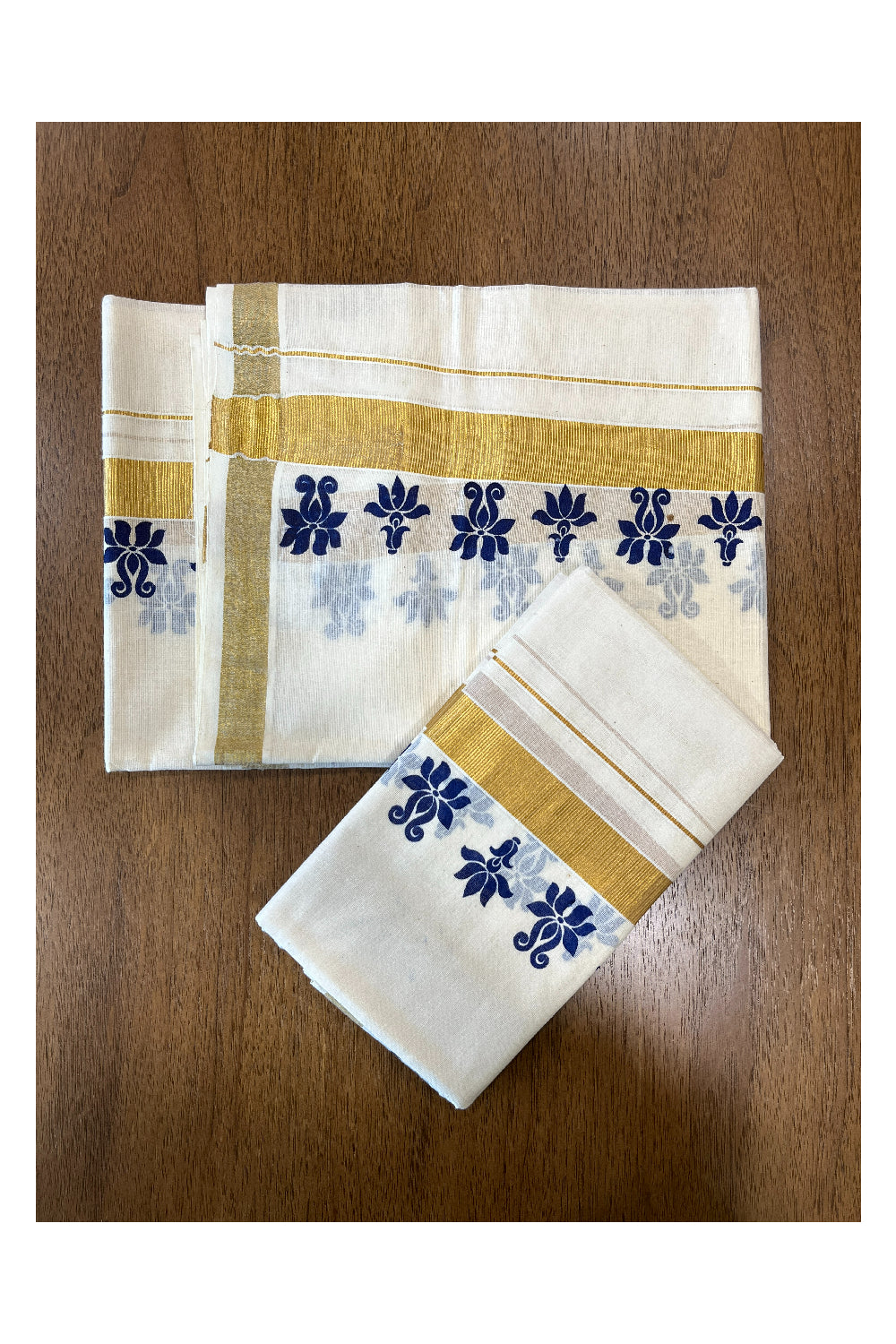 Kerala Cotton Kasavu Mundum Neriyathum Single (Set Mundu) with Blue Block Printed Border 2.80 Mtrs