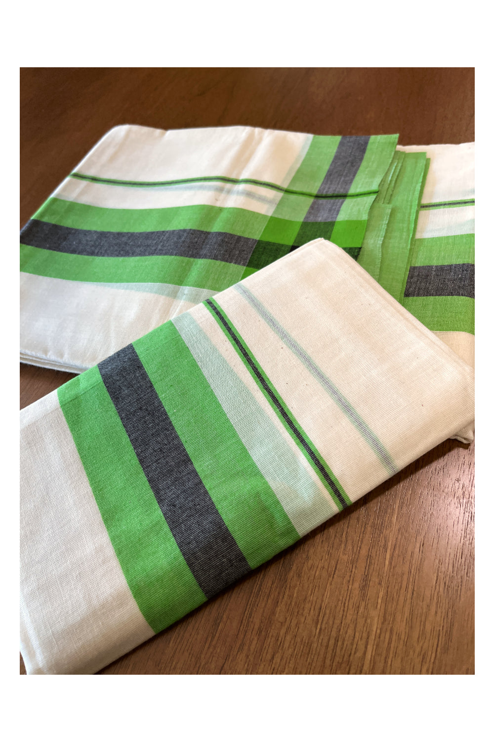 Cotton Mulloth Mundum Neriyathum Double (Set Mundu) with Green and Black Border