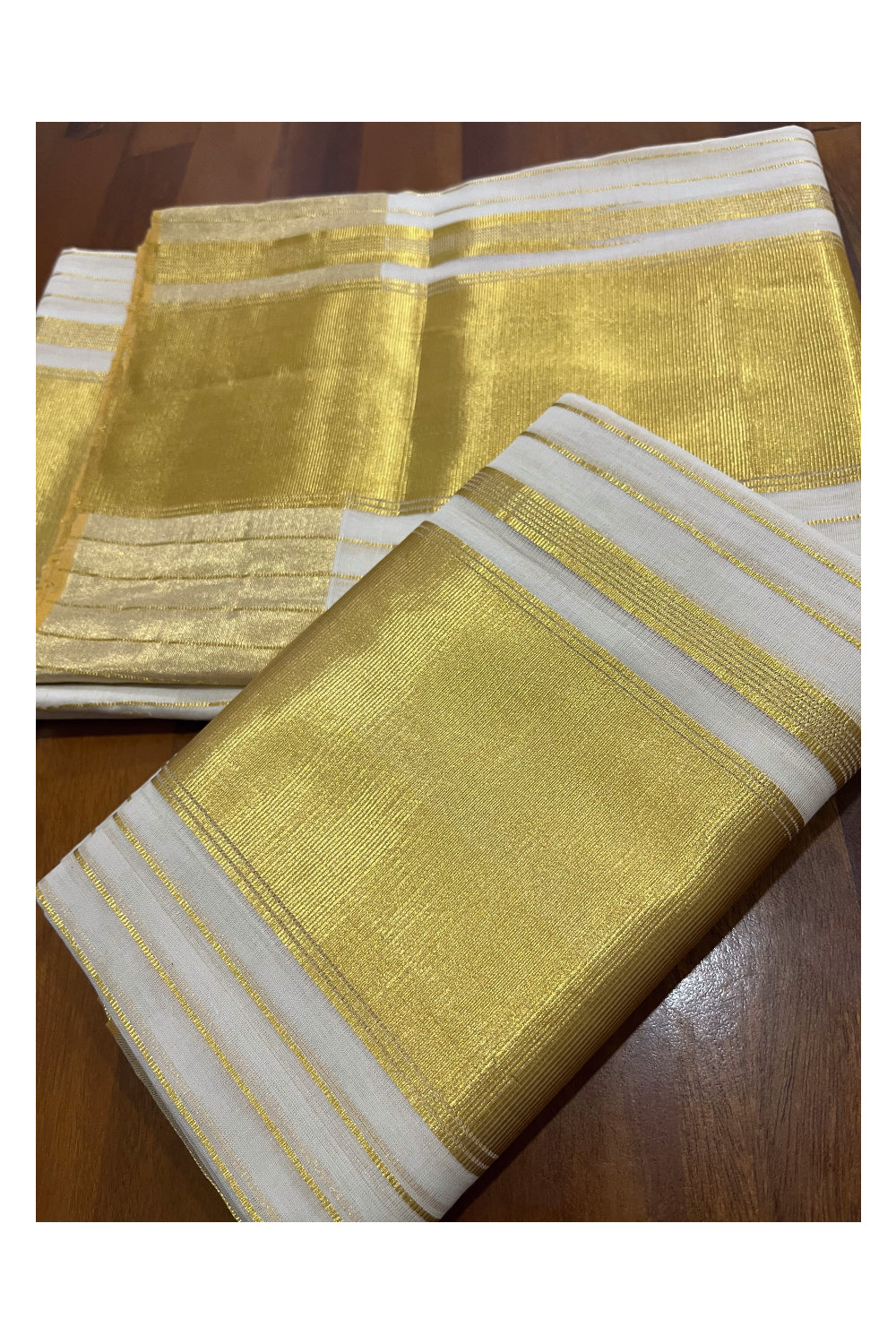 Southloom Handloom Premium Unakkupaavu Single Set Mundu (Mundum Neriyathum) with Kasavu Lines Designs Across Body 2.70 Mtrs (with Running Blouse Piece)