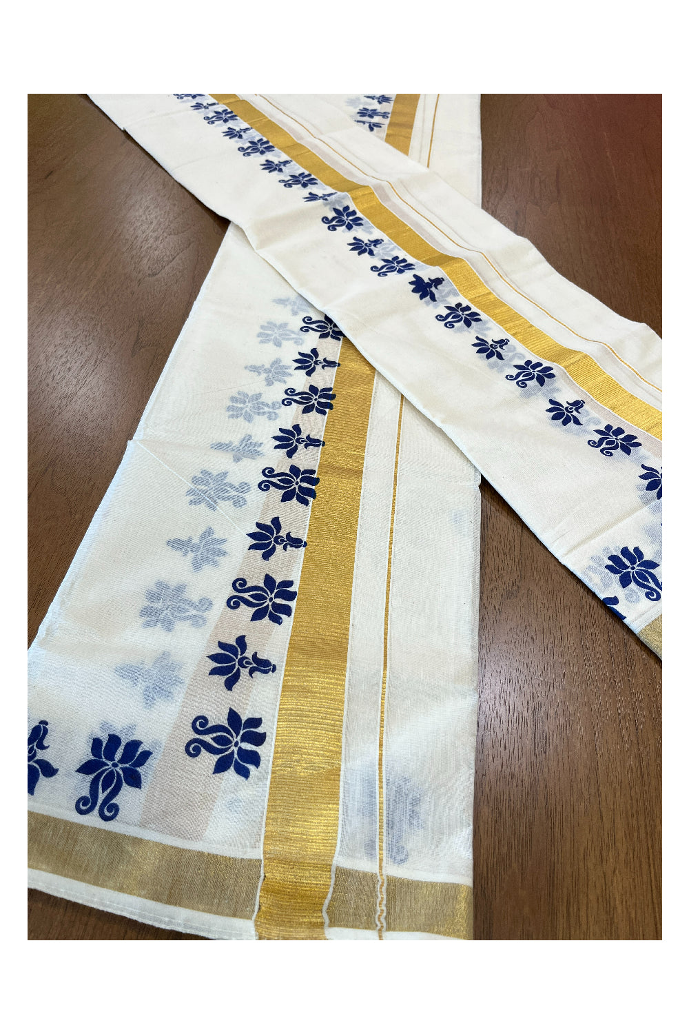 Kerala Cotton Kasavu Mundum Neriyathum Single (Set Mundu) with Blue Block Printed Border 2.80 Mtrs