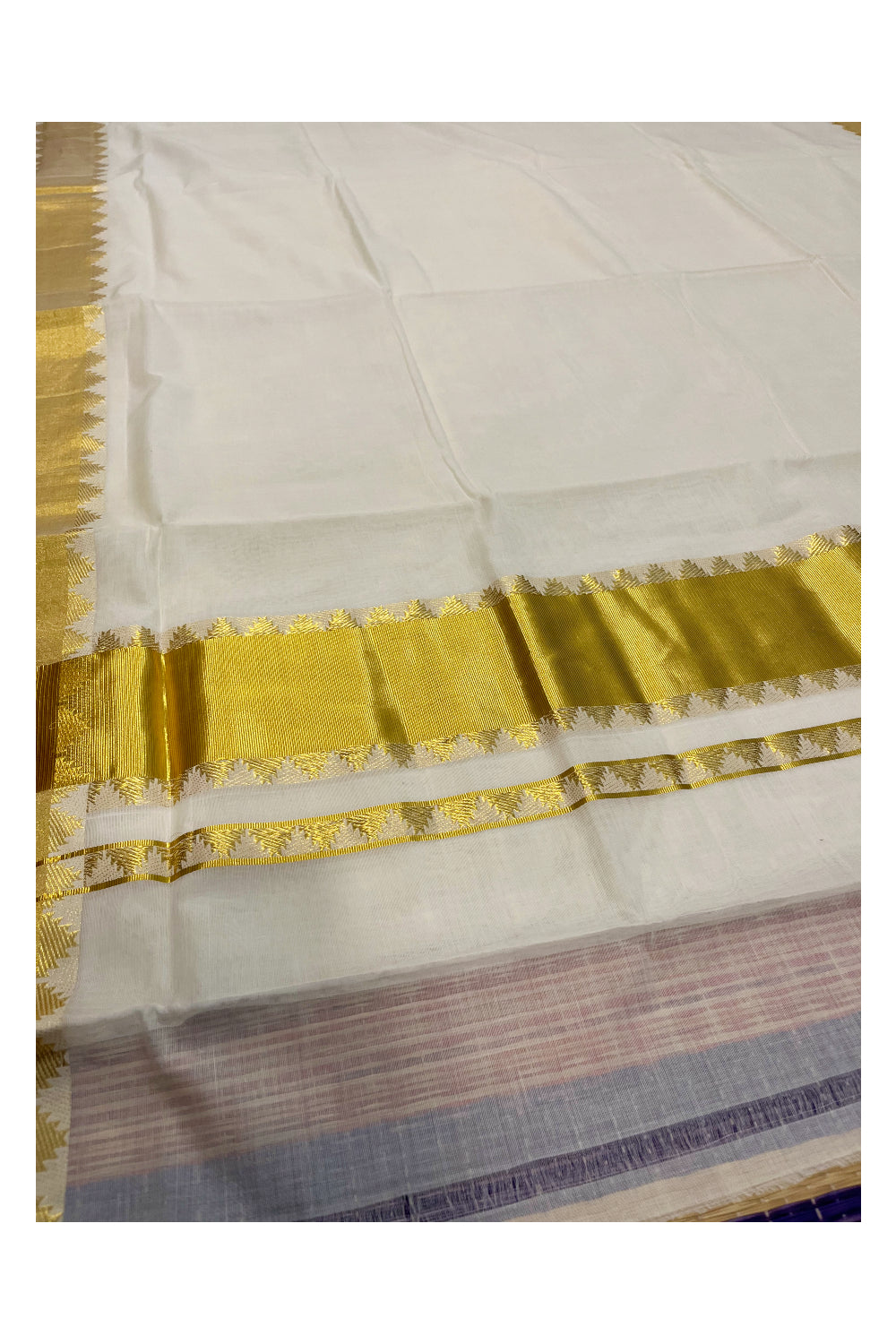 Southloom™ Premium Handloom Cotton Kasavu Saree with Handwoven Temple Work On Border