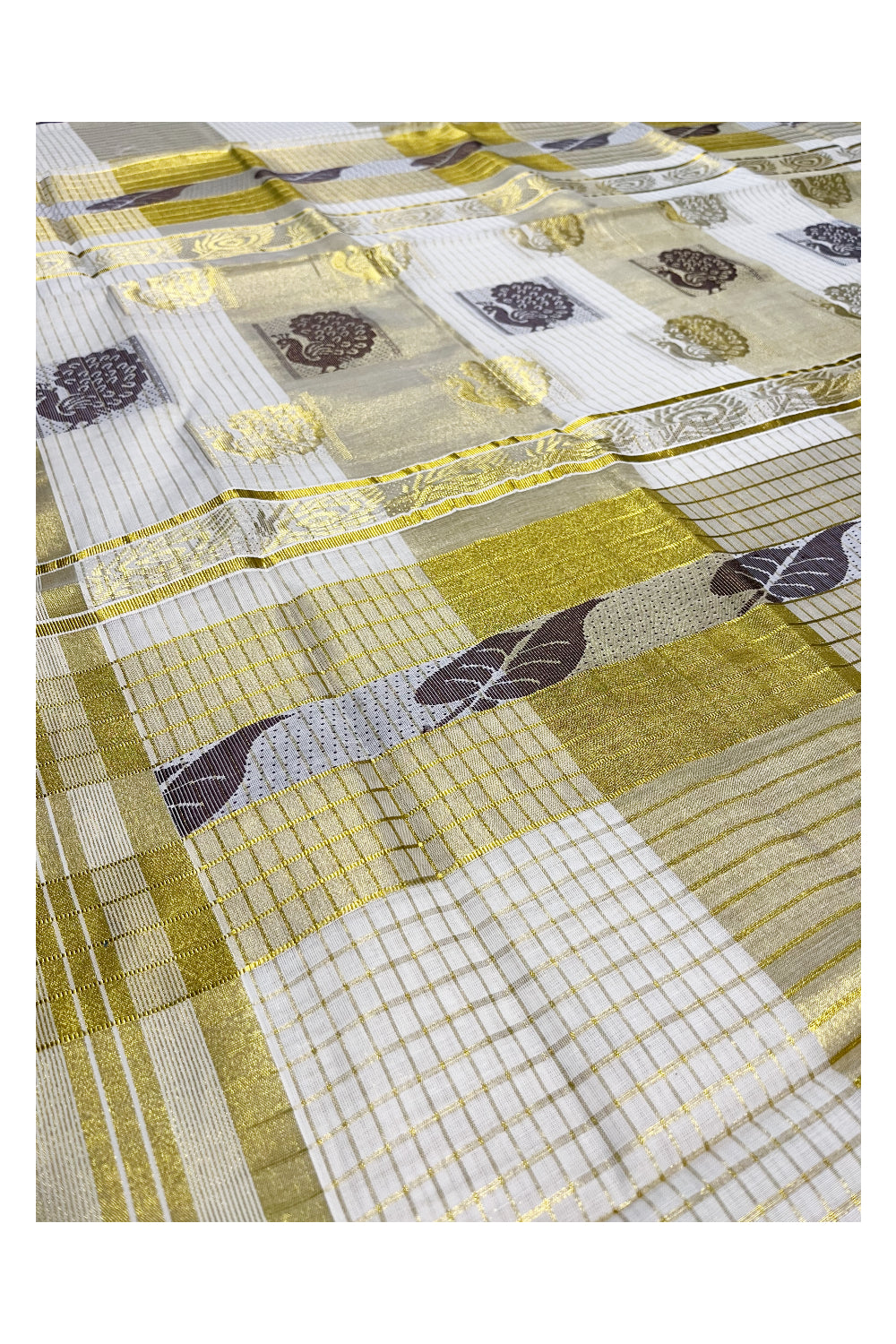 Southloom Cotton Kerala Check Saree With Brown Peacock and Leaf Floral Designs On Pallu