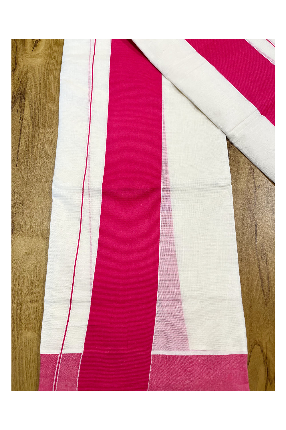 Kerala Cotton Mundum Neriyathum Single (Set Mundu) with Pink Border 2.80 Mtrs