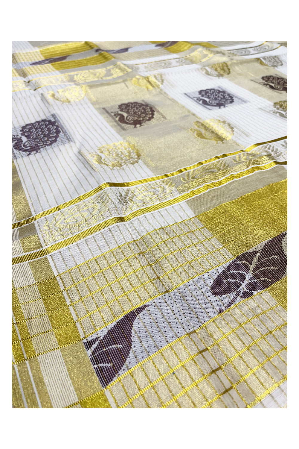 Southloom Cotton Kerala Check Saree With Brown Peacock and Leaf Floral Designs On Pallu