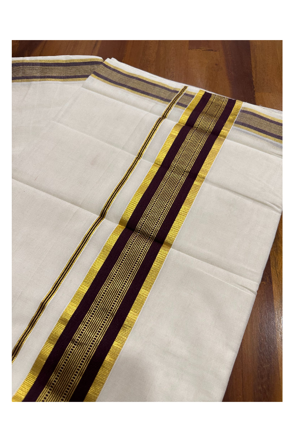 Southloom™ Premium Handloom Kerala Saree with Brown and Kasavu Border (Onam Saree 2023)