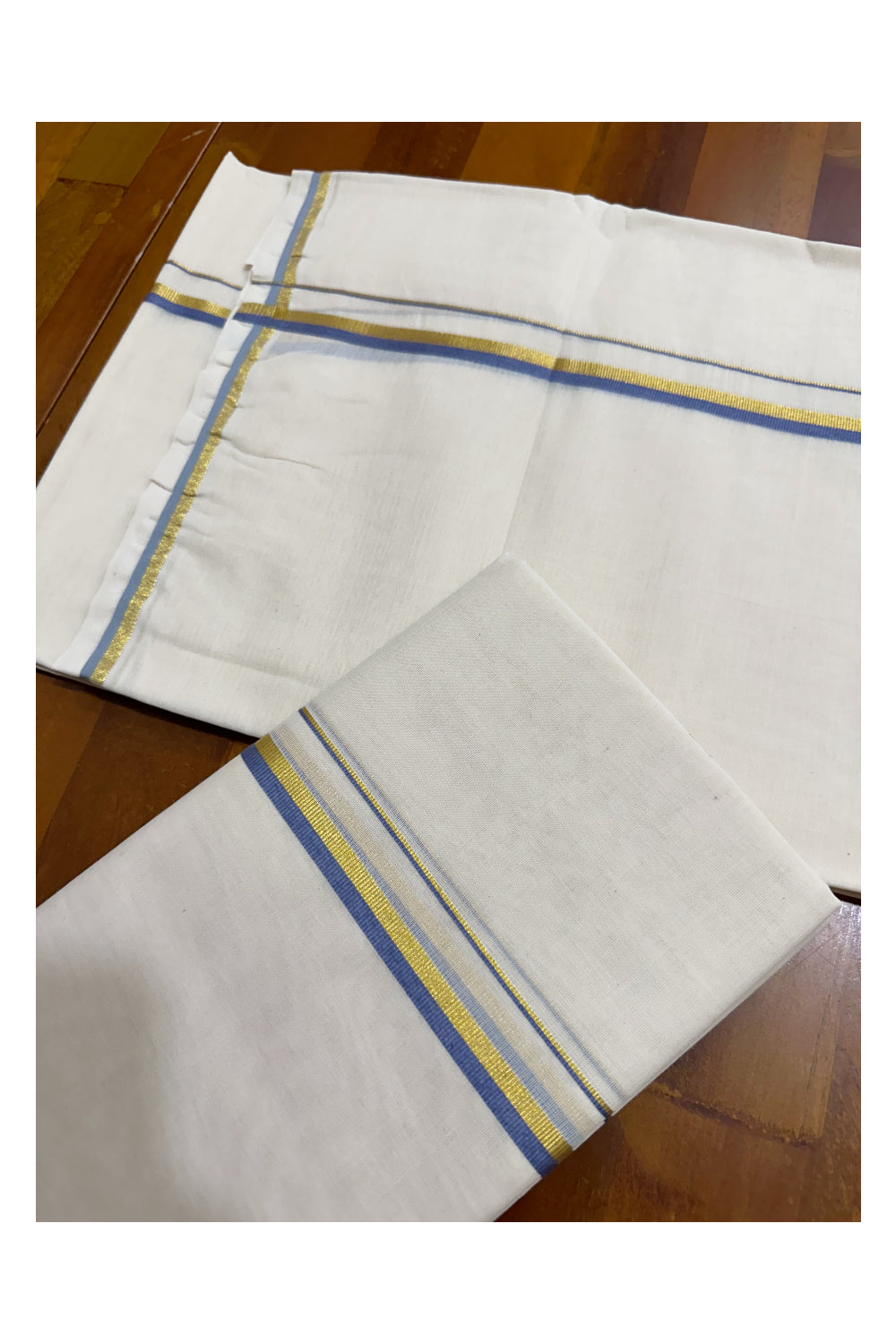 Kerala Cotton Puliyilakkara Set Mundu (Mundum Neriyathum) with 0.5 inch Kasavu and Blue Border 2.80 Mtrs