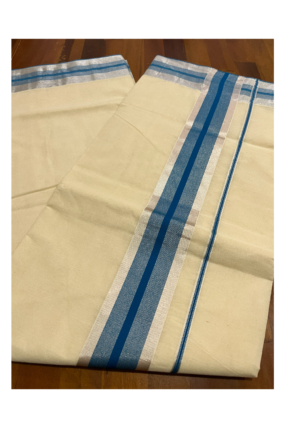 Kerala Pure Cotton Plain Saree with Silver Kasavu and Blue Border