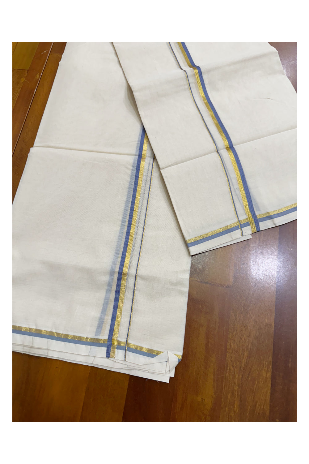 Kerala Cotton Puliyilakkara Set Mundu (Mundum Neriyathum) with 0.5 inch Kasavu and Blue Border 2.80 Mtrs