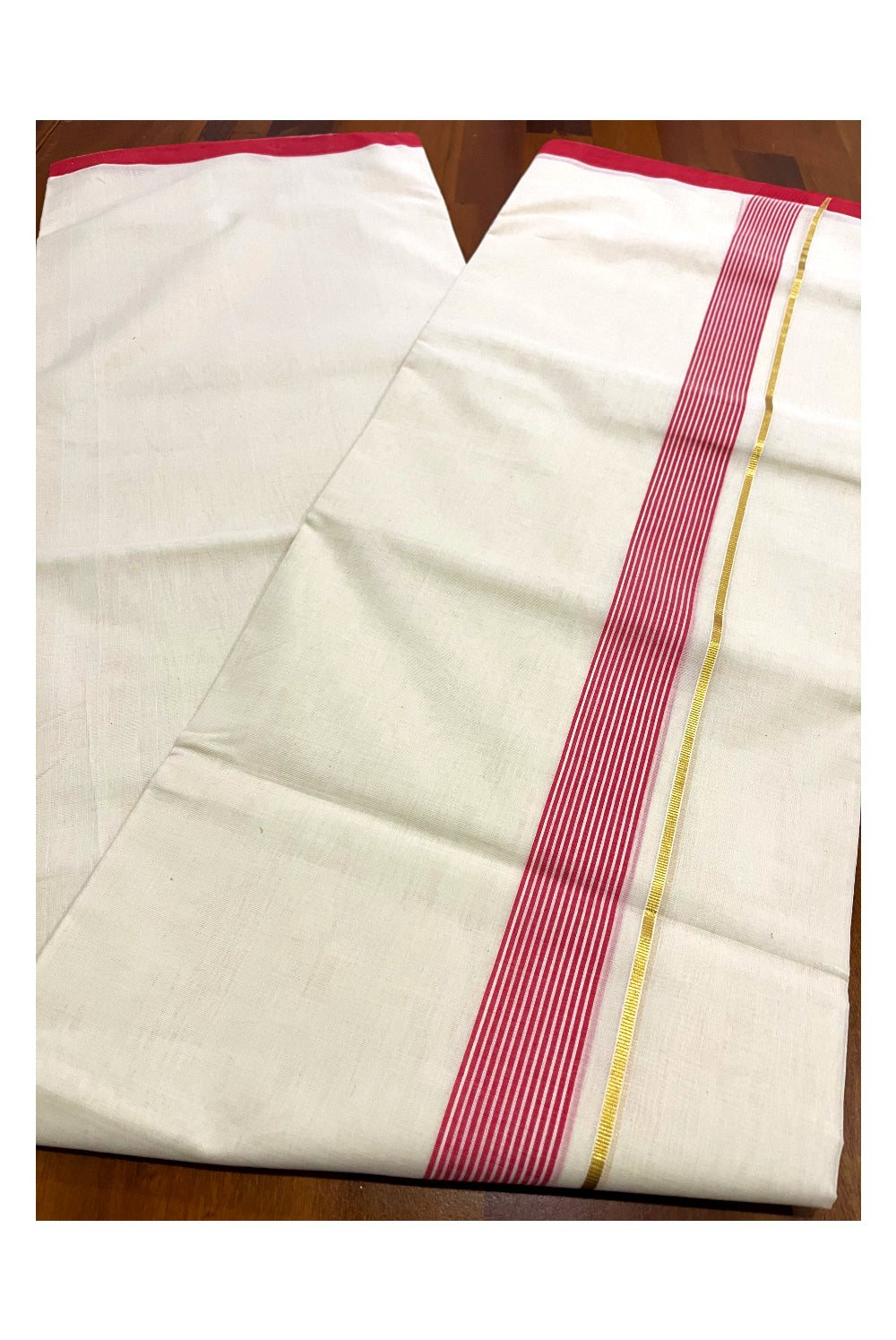 Premium Balaramapuram Unakkupaavu Handloom 10 Muzham Mundu with Kasavu and Red Lines Border (South Indian Kerala Dhoti)