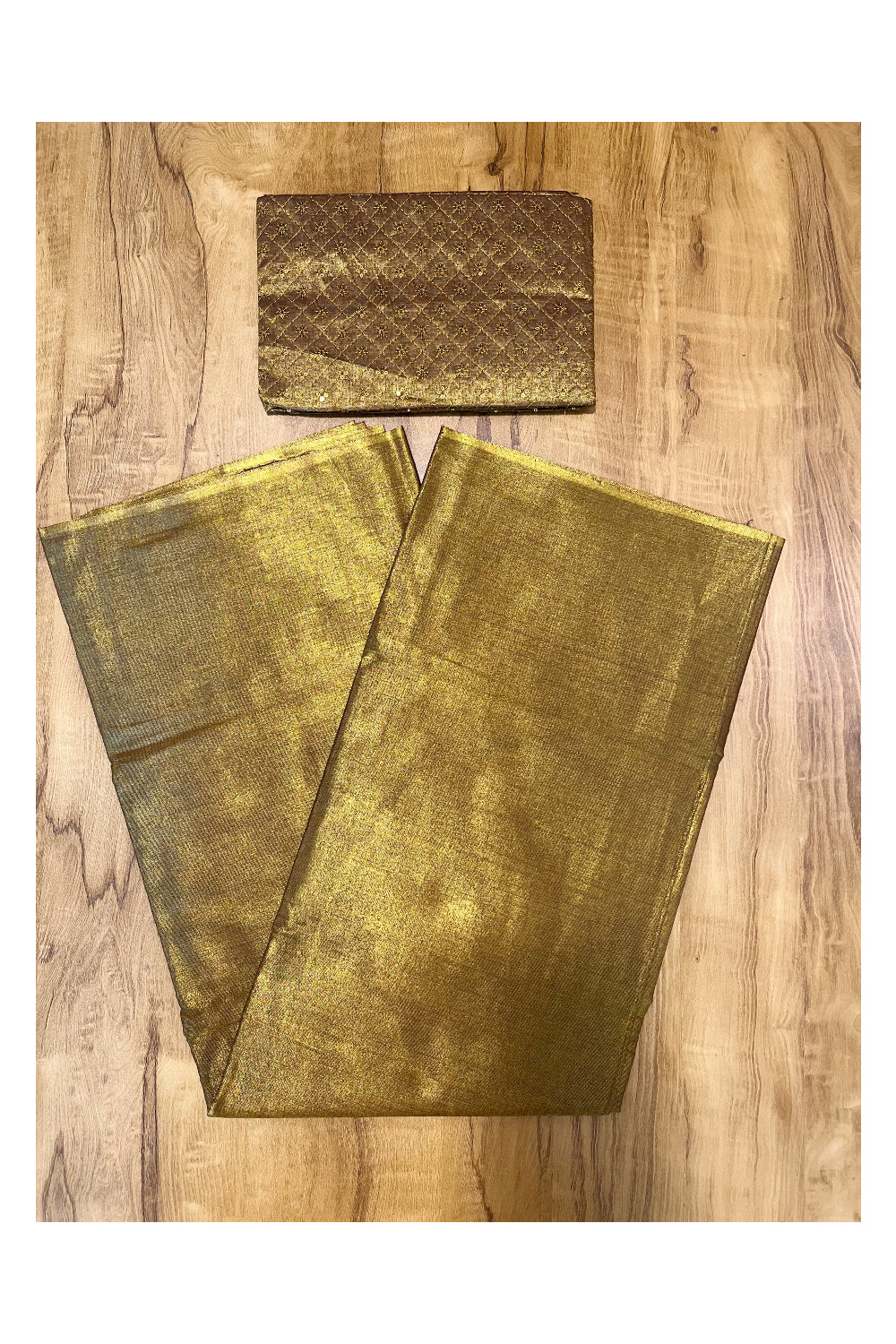 Southloom Semi Silk Green Tissue Saree With Embroidary Blouse Piece