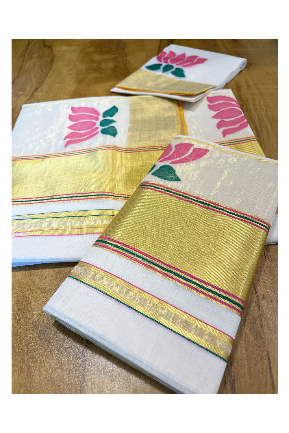 Southloom Super Premium Balaramapuram Handloom Pure Cotton Unakkupaavu Pink Lotus Design Wedding Pudava Set Mundu